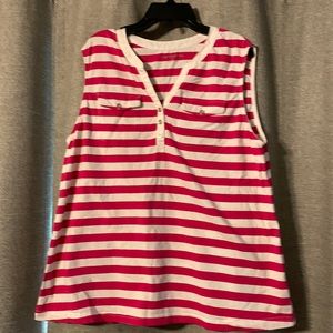 Women’s sleeveless Top